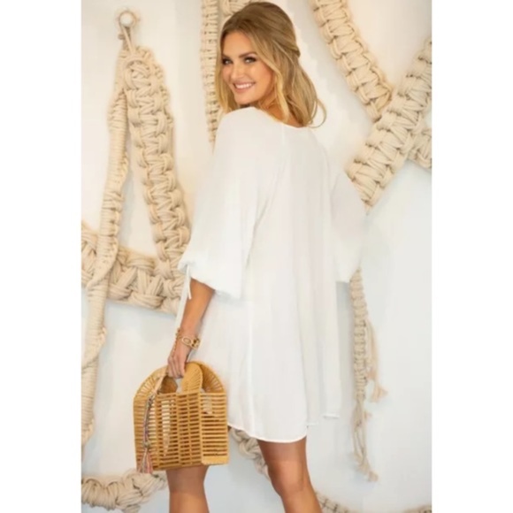 White Button Wide Tie Sleeve Hi Lo Tunic Blouse - Picture 5 of 11